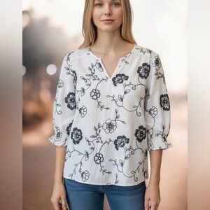 Anthropology - Kindred Floral embroidered  Women's Blouse size M